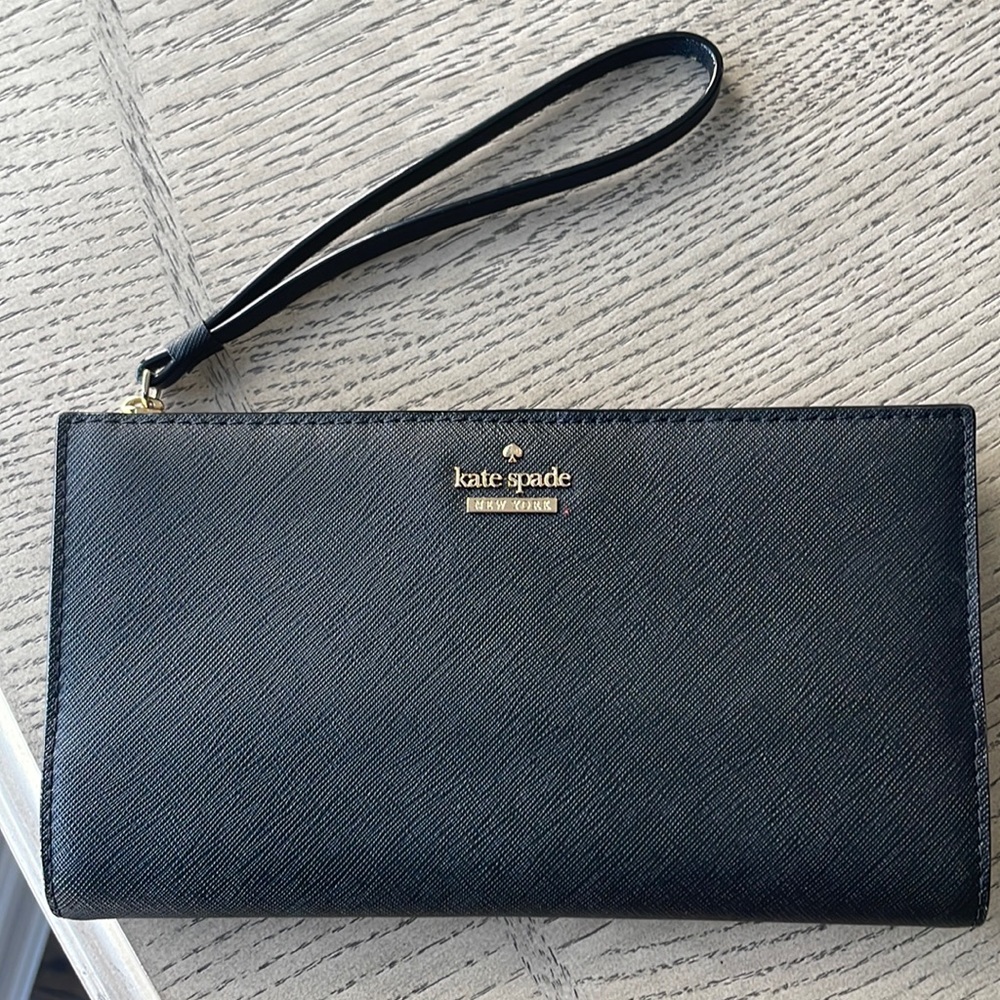 Kate Spade Wristlet / Wallet